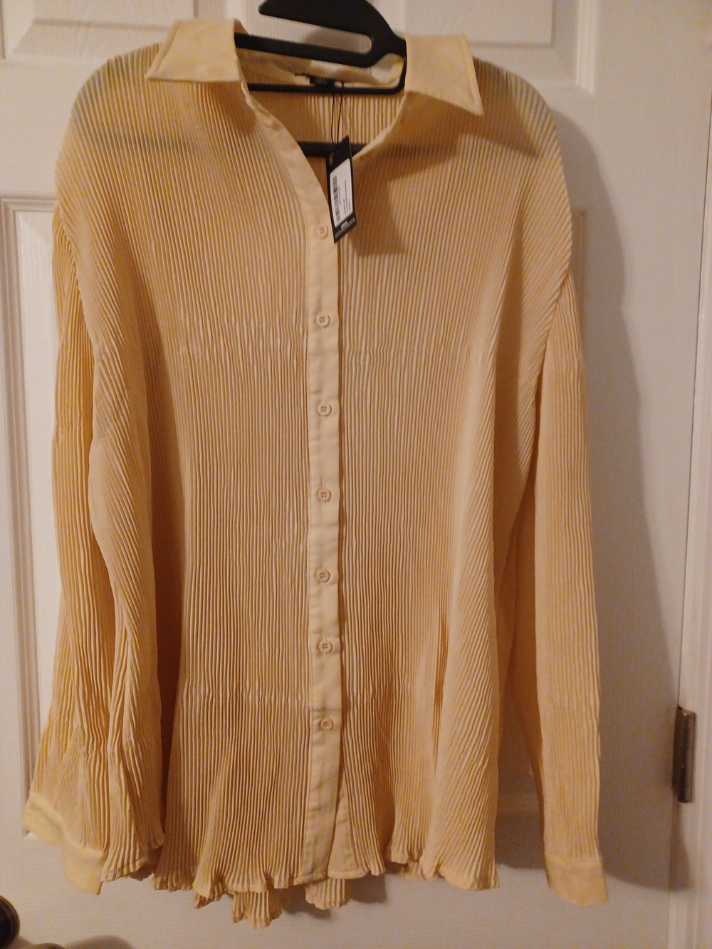 PrettyLittleThing Pleated Button-Up Shirt Tan